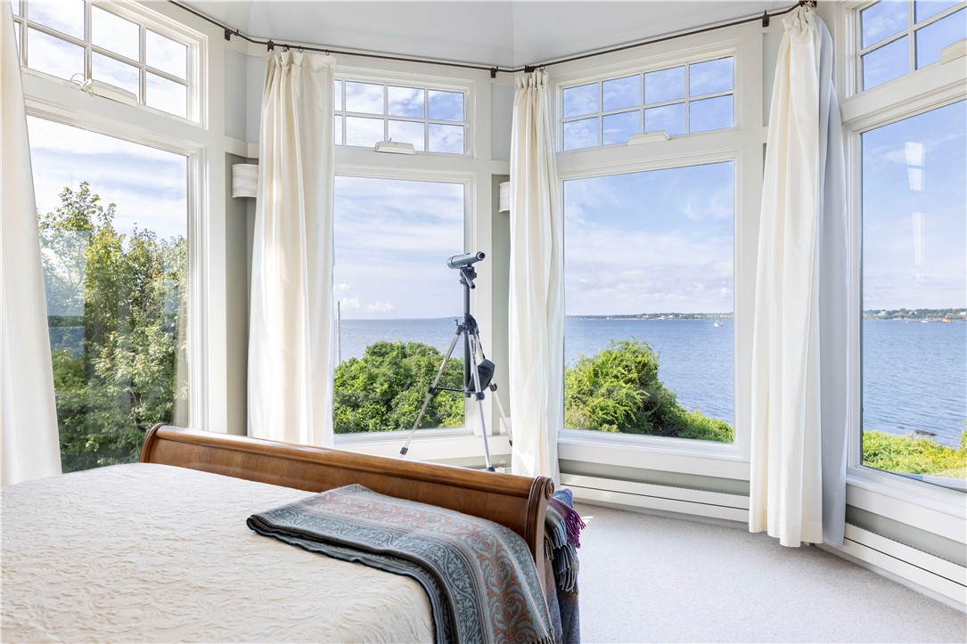 354 Beavertail Road Jamestown, RI 02835 - Photo 25 of 49