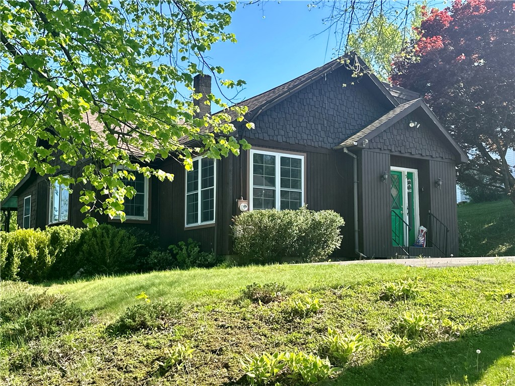 5 Orchard Drive Corning, NY 14830 - Photo 4 of 44