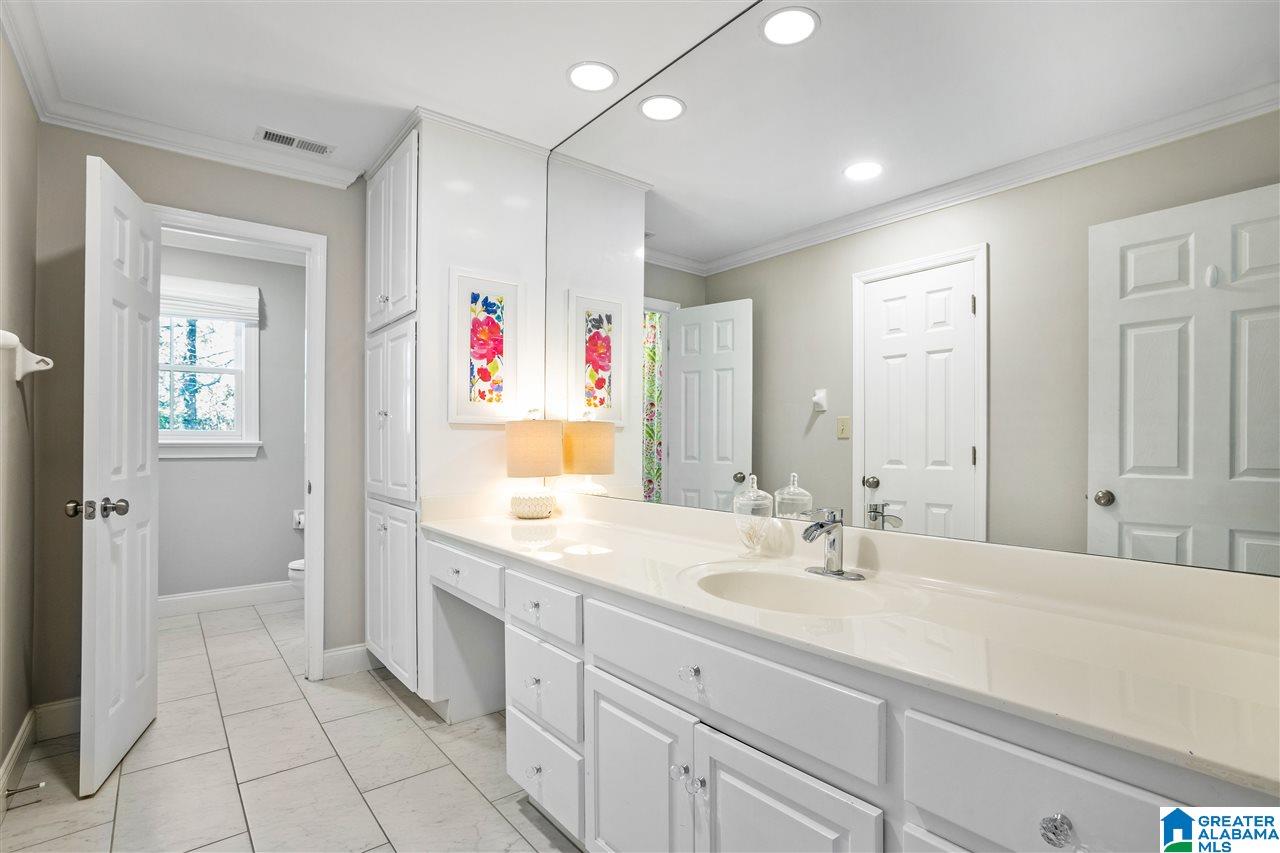 2304 Country Ridge Drive Birmingham, AL 35243 - Photo 32 of 46 Gallery Image 32