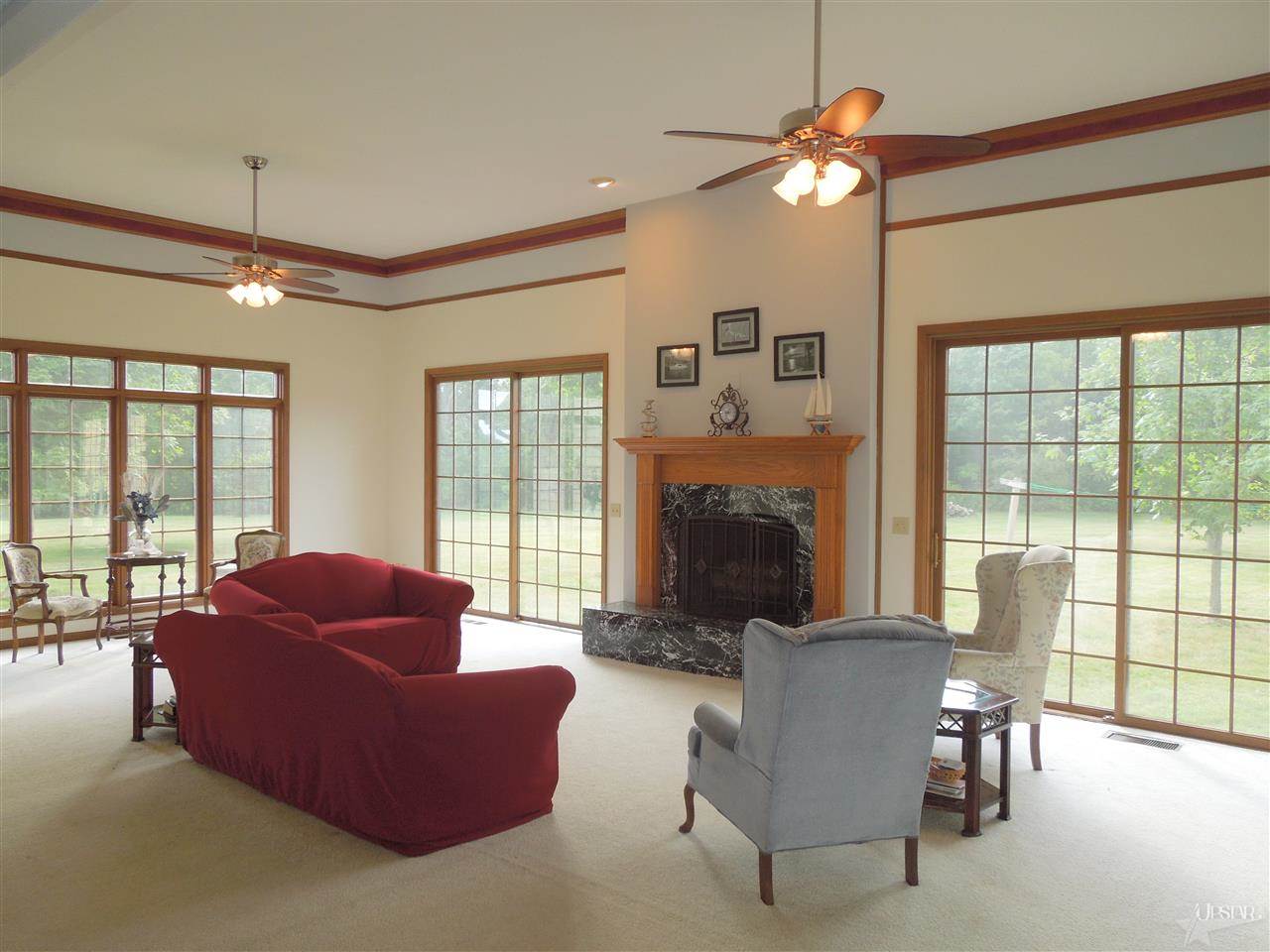 6822 Hosler Road Leo, IN 46765 - Photo 4 of 30