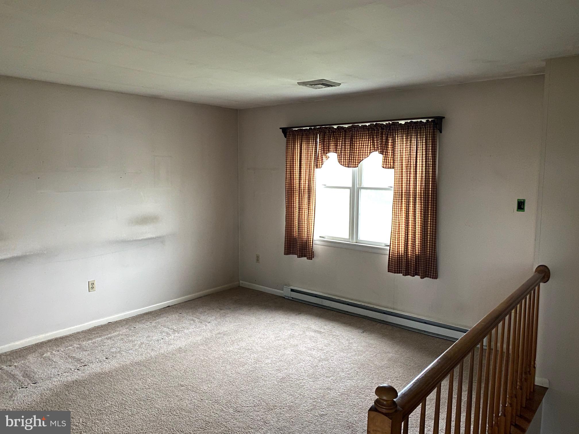 324 East Lexington Road Lititz, PA 17543 - Photo 2 of 14 Living Room