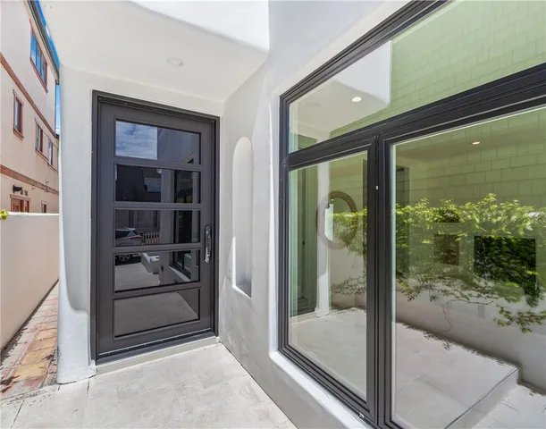 $7,950,000 | 541 4th Street, Manhattan Beach, CA 90266
