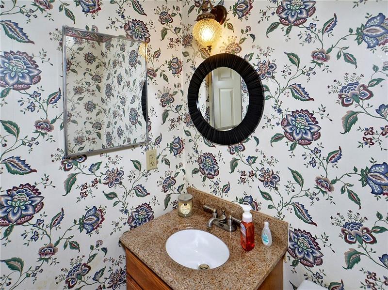114 Forest Hills Road Pittsburgh, PA 15221 - Photo 21 of 25 Gallery Image 21