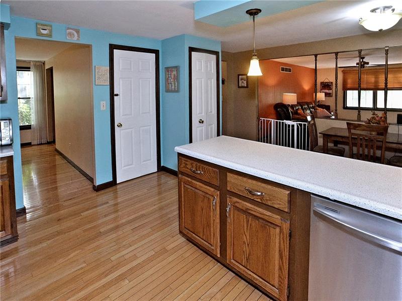 114 Forest Hills Road Pittsburgh, PA 15221 - Photo 5 of 25 Gallery Image 5