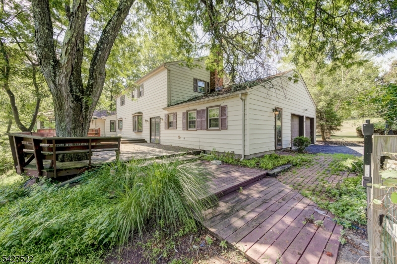 7 Horseshoe Road Whitehouse Station, NJ 08889 - Photo 43 of 47