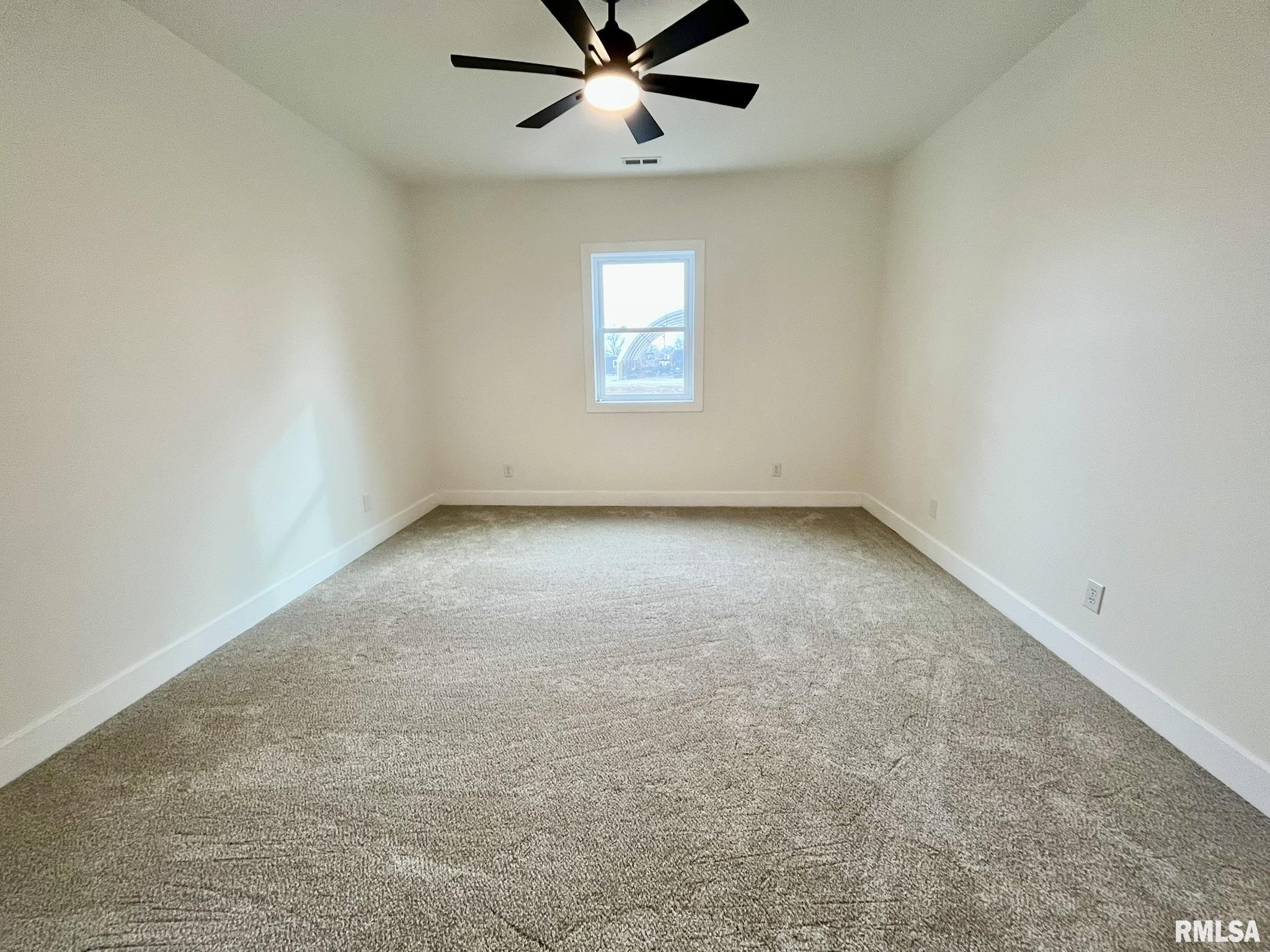 211 West Prairie Street Camp Point, IL 62320 - Photo 11 of 29