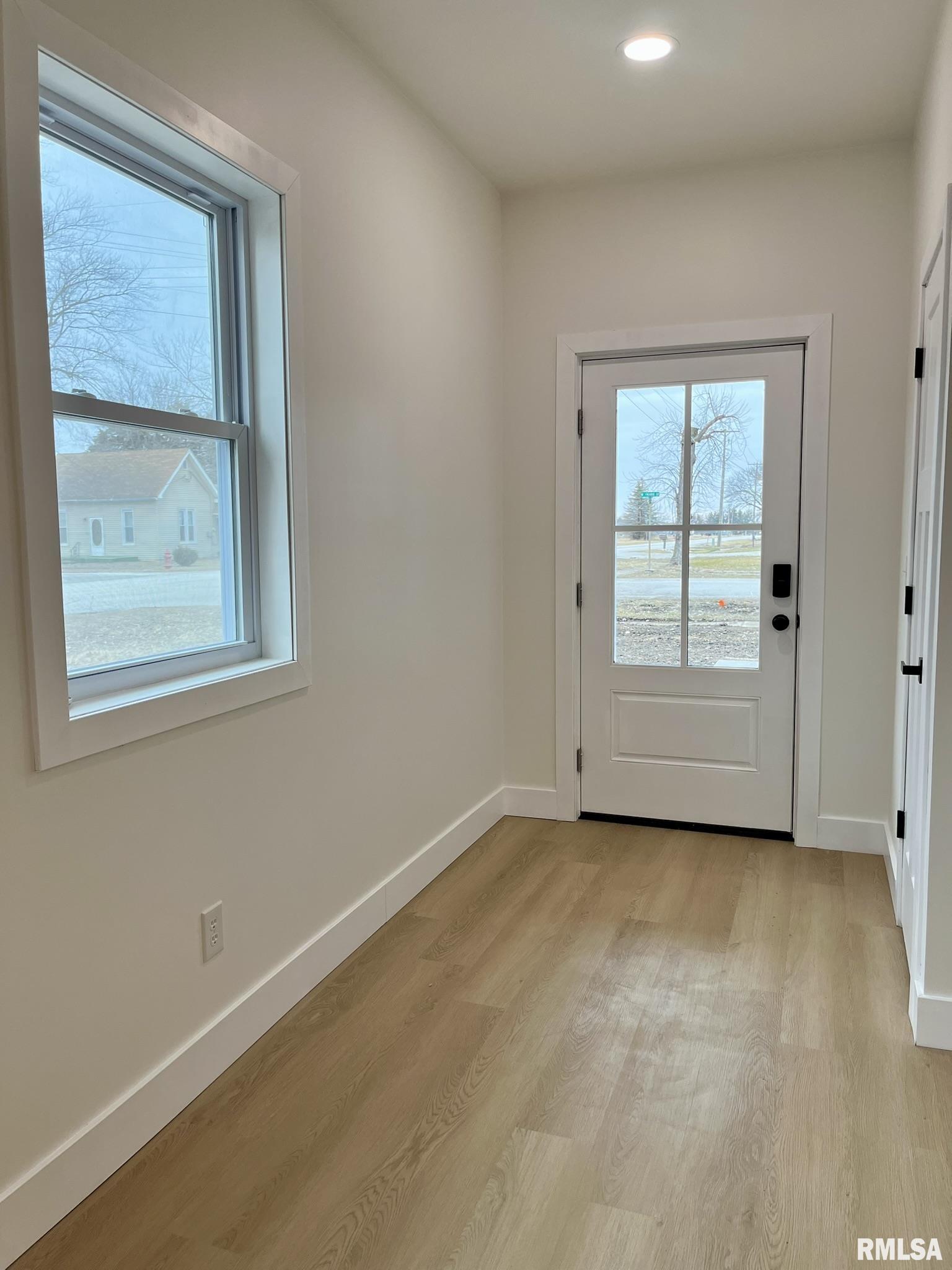 211 West Prairie Street Camp Point, IL 62320 - Photo 17 of 29