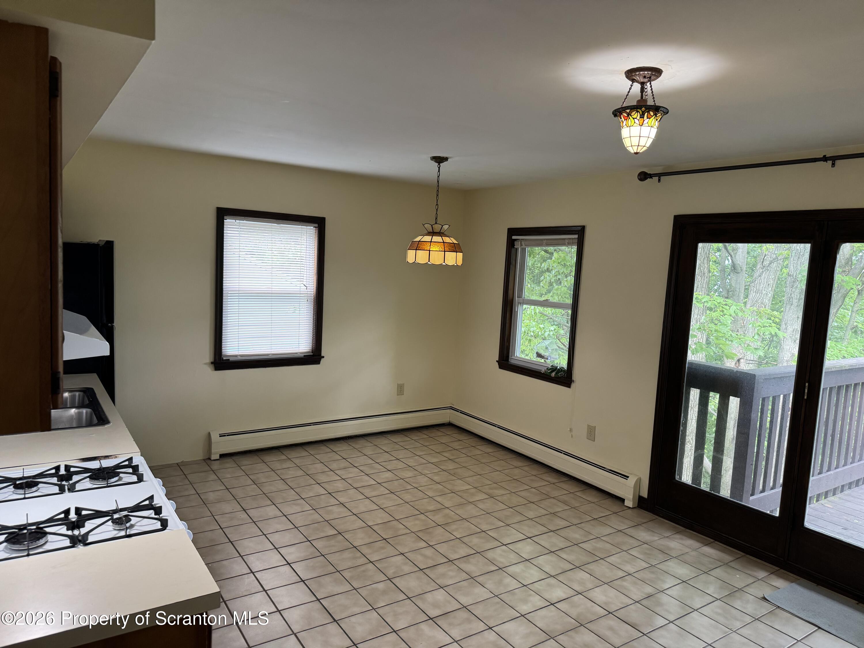 23 East Mountain Road, Unit A Scranton, PA 18505 - Photo 7 of 18 IMG_7567