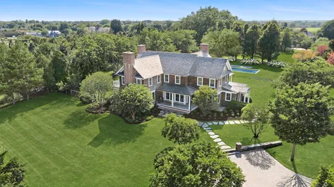 $15,250,000 | 53 Matthews Lane, Bridgehampton, NY 11932
