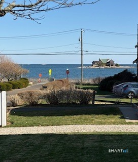 33 Wilford Road Branford, CT 06405 - Photo 14 of 17