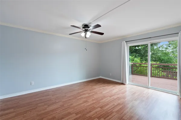 $1,950 | 3 Dorado Drive, Friendswood, TX 77546