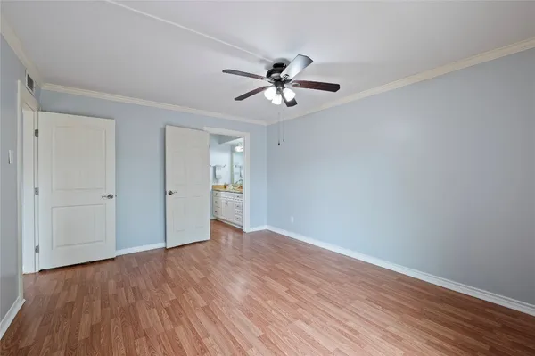 $1,950 | 3 Dorado Drive, Friendswood, TX 77546