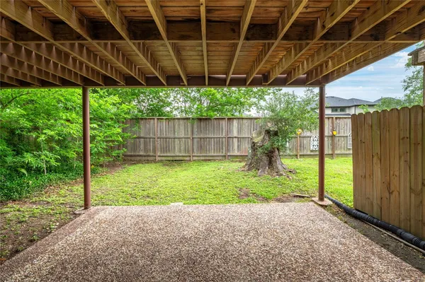 $1,950 | 3 Dorado Drive, Friendswood, TX 77546