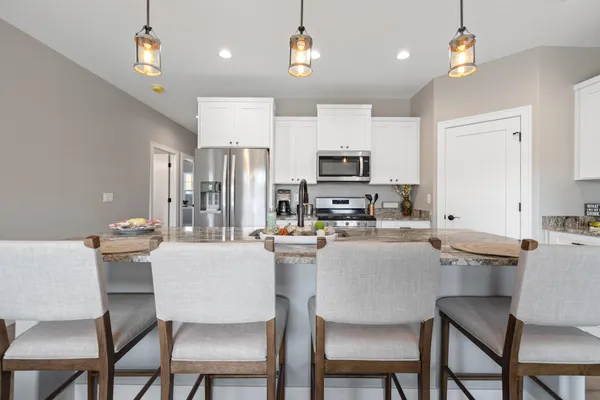 $2,294 | 1824 Horseshoe Lane, Unit 4233, Slinger, WI 53086