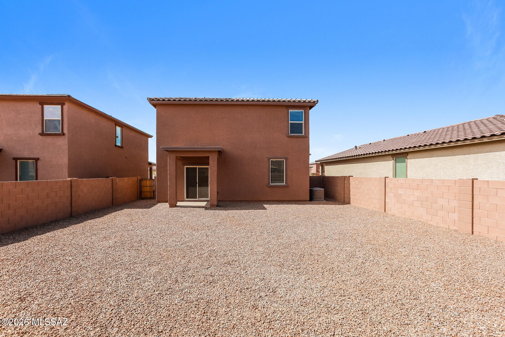 7068 West Indian Clover Way Tucson, AZ 85757 - Photo 15 of 17 15-photo-Rear-View-b2693e00-5265-4d93-92