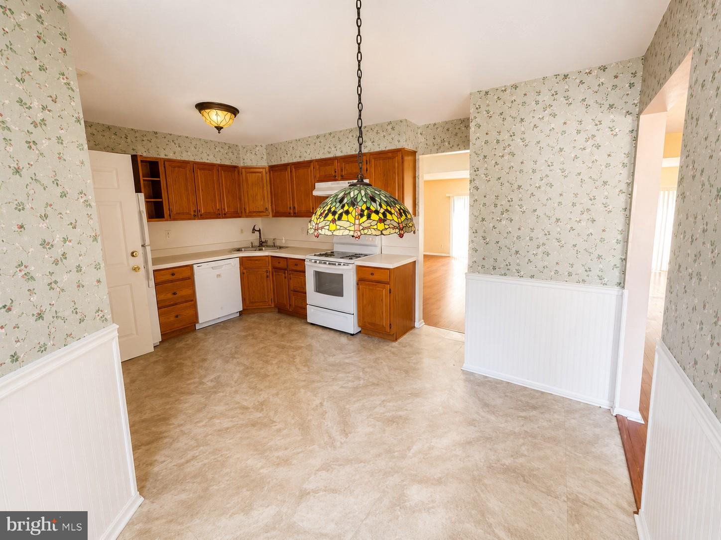 17 Farnwood Road Mount Laurel, NJ 08054 - Photo 10 of 21