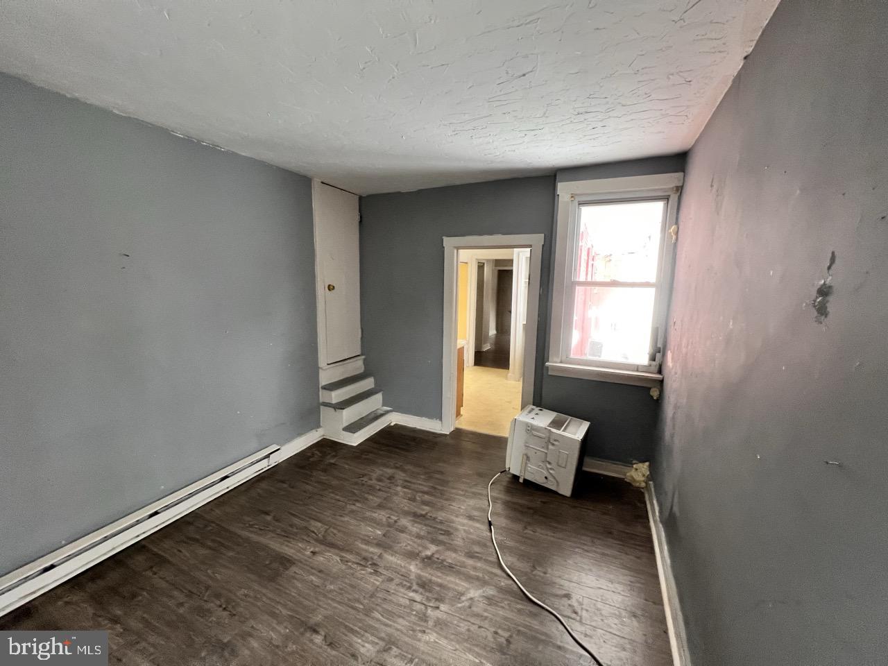 549 Manor Street Lancaster, PA 17603 - Photo 18 of 29 Bedroom 2, privacy violation