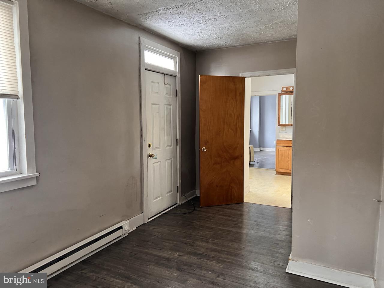 549 Manor Street Lancaster, PA 17603 - Photo 21 of 29 Bedroom 3 and access to balcony