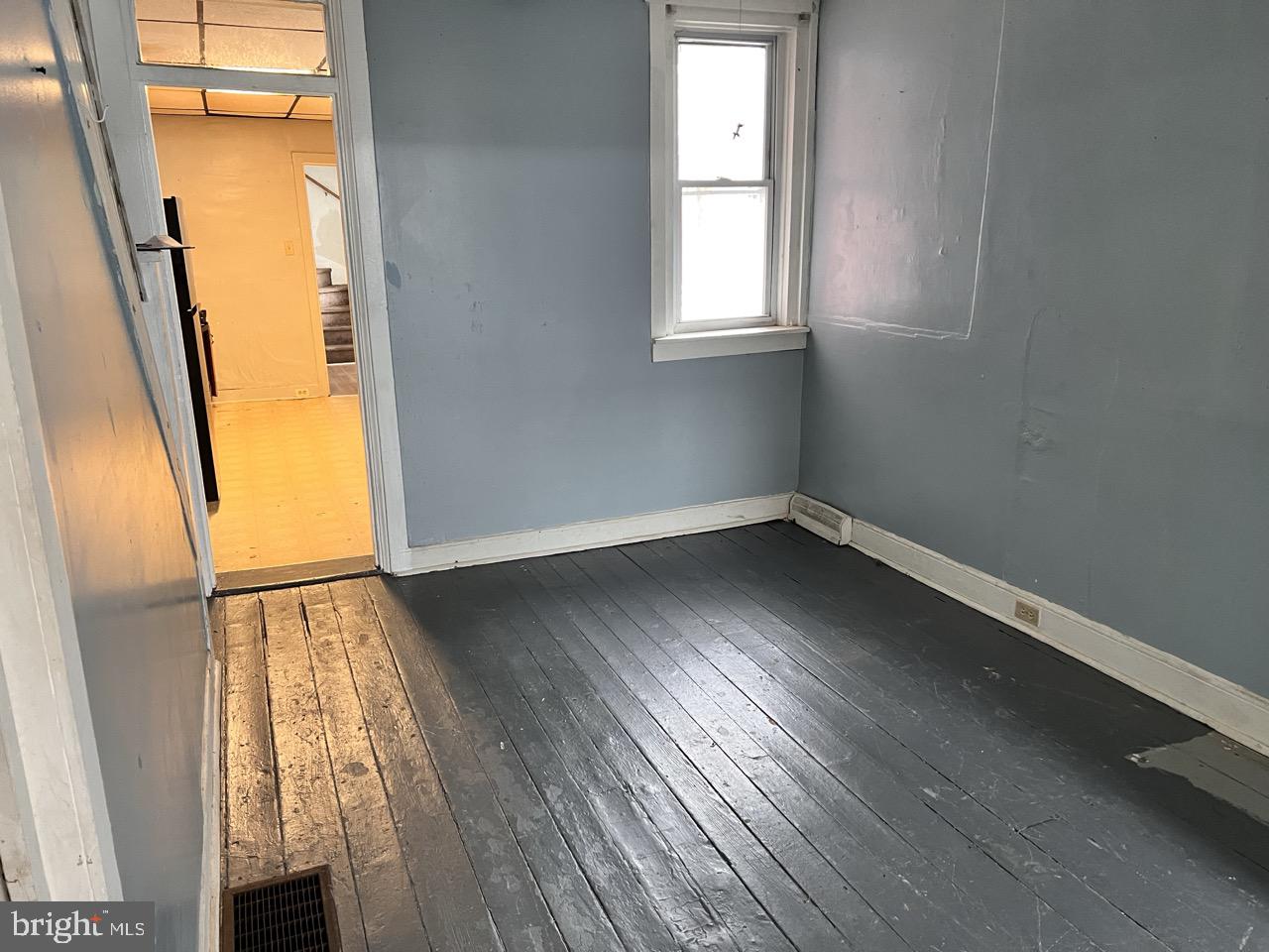549 Manor Street Lancaster, PA 17603 - Photo 8 of 29 Dining room