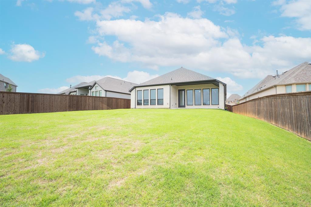 1321 Old Rocksprings Pass Mansfield, TX 76063 - Photo 33 of 40