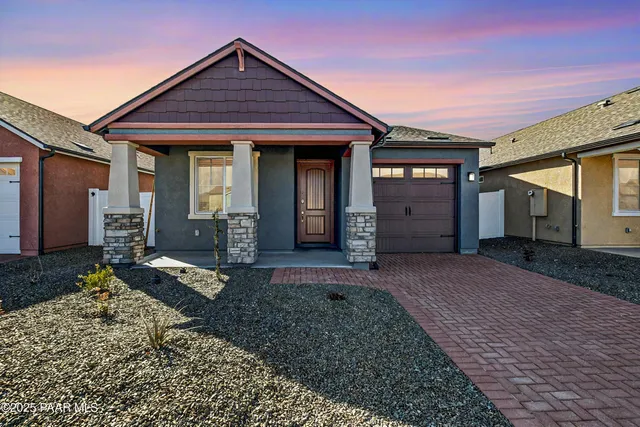 $2,125 | 175 North Village Way, Unit 65, Dewey, AZ 86327