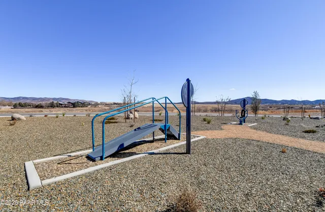 $2,125 | 175 North Village Way, Unit 65, Dewey, AZ 86327