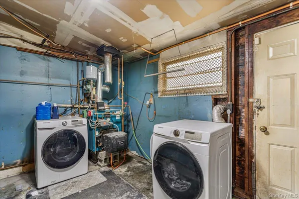 $745,000 | 65 Prentice Road, Levittown, NY 11756