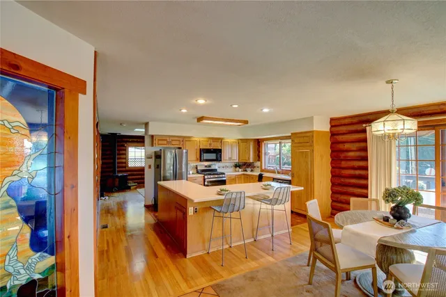 $945,000 | 17368 Maple Lane, La Conner, WA 98257