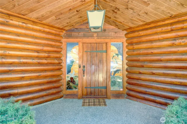 $945,000 | 17368 Maple Lane, La Conner, WA 98257