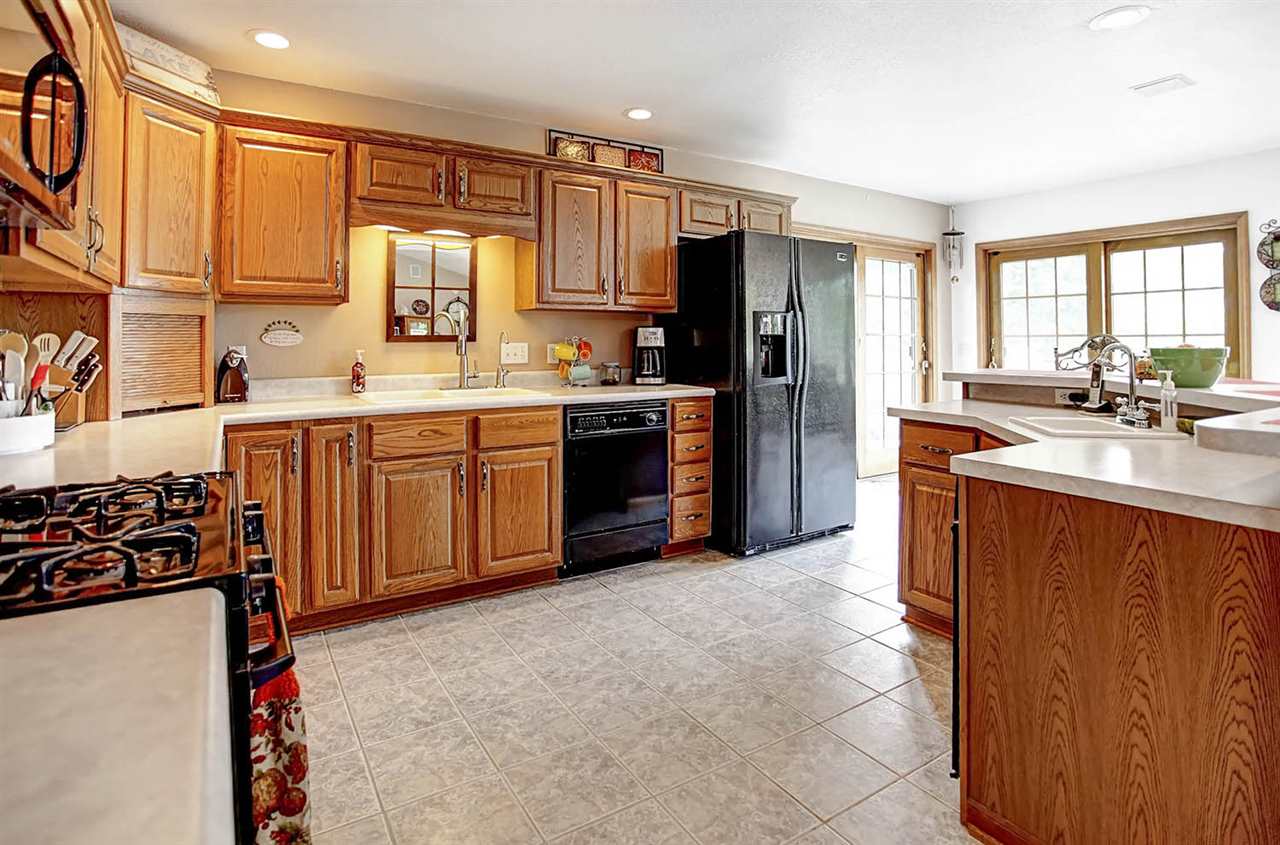 5000 Terry Lake Road Hamilton, IN 46742 - Photo 8 of 35