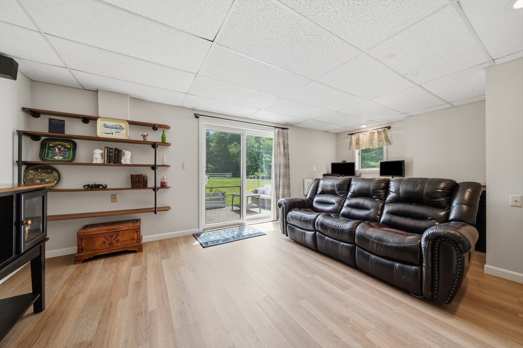 1394 Main Street Lancaster, MA 01523 - Photo 29 of 42