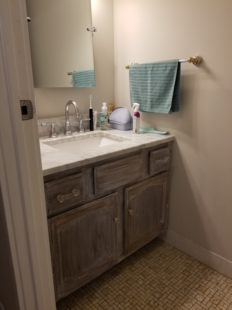 11 Parkside Court, Unit 6 Vernon Hills, IL 60061 - Photo 4 of 12