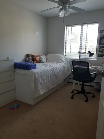 $1,700 | 11 Parkside Court, Unit 6, Vernon Hills, IL 60061