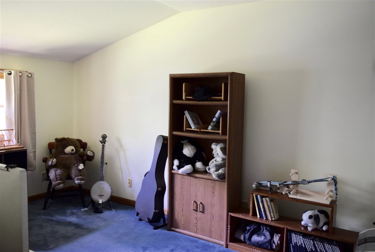 407 Athol Road Richmond, NH 03470 - Photo 23 of 30
