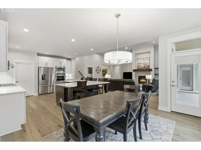 a view of a dining room and livingroom view