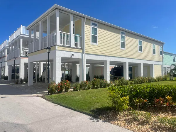 $2,700 | 389 Northeast Sand Dune Way, Jensen Beach, FL 34957