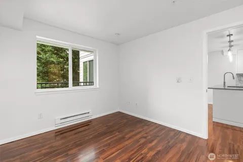 $499,950 | 232 Belmont Avenue East, Unit 201, Seattle, WA 98102