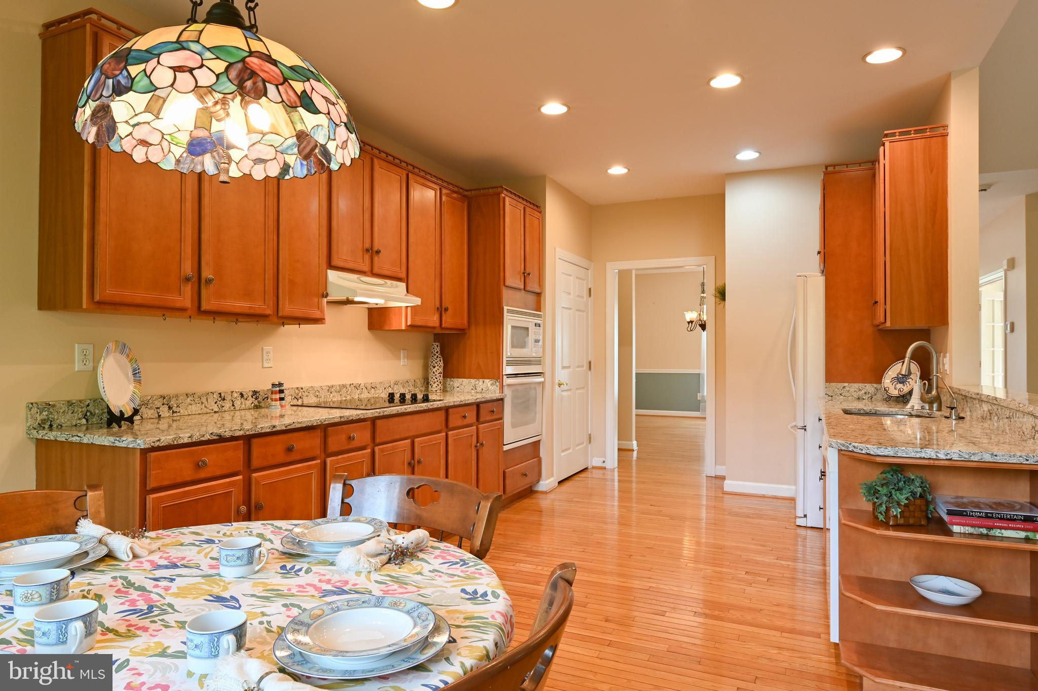 3200 Douglas Point Court Riva, MD 21140 - Photo 3 of 49 Delightful kitchen awaiting your gourmet palate!