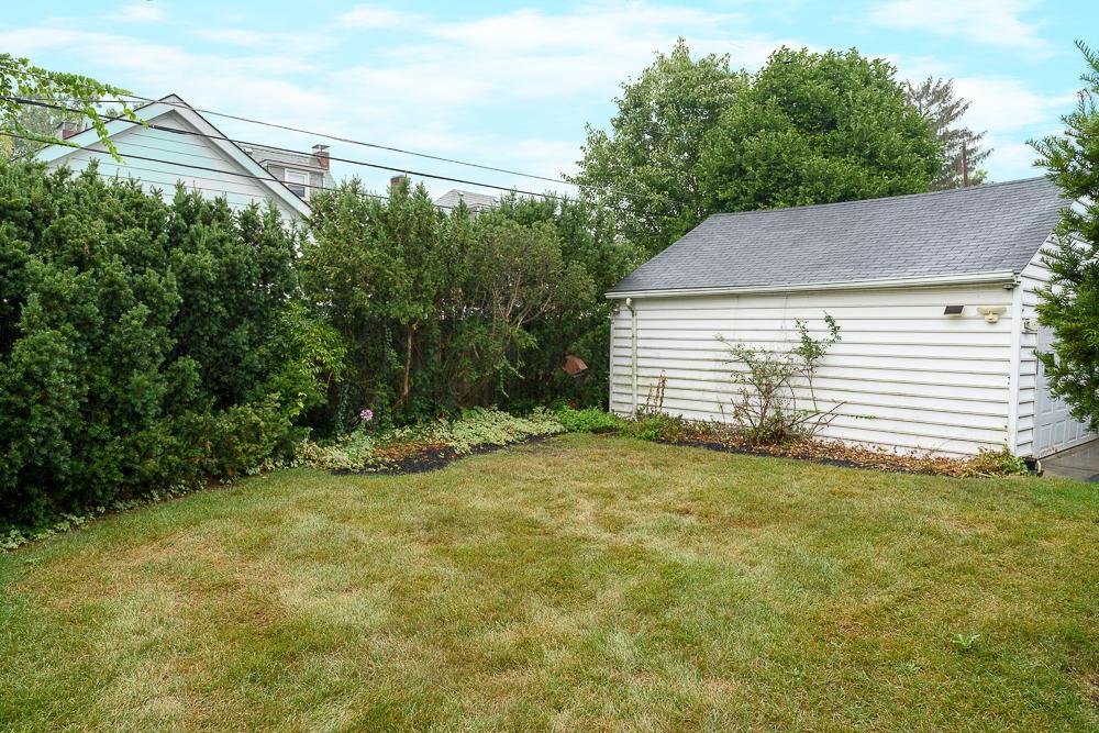 1883 Andover Road Columbus, OH 43212 - Photo 28 of 29 Gallery Image 28