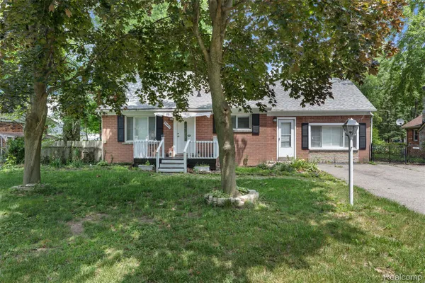 $1,700 | 34622 Donnelly Street, Westland, MI 48185