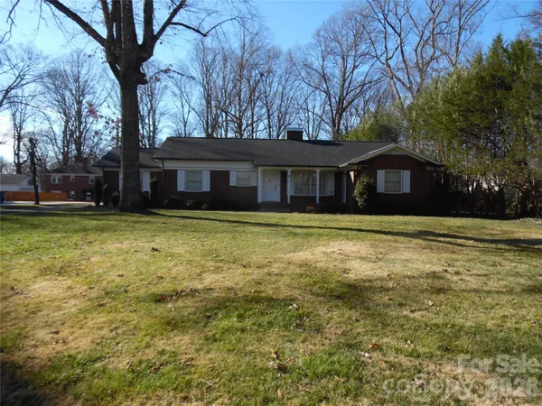 $398,500 | 603 1st Ave Place Northeast, Conover, NC 28613