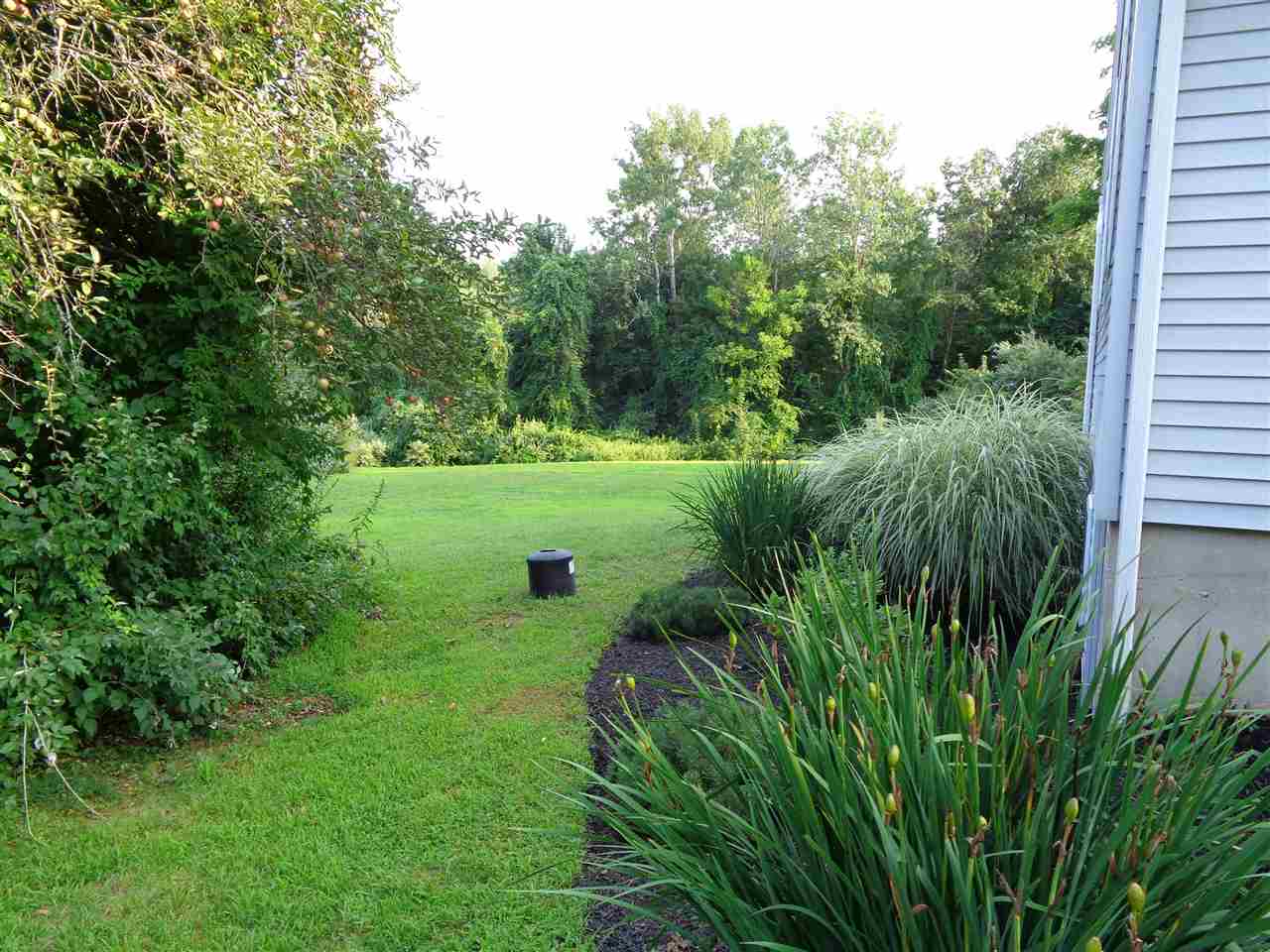 115 Adams Road Londonderry, NH 03053 - Photo 20 of 21