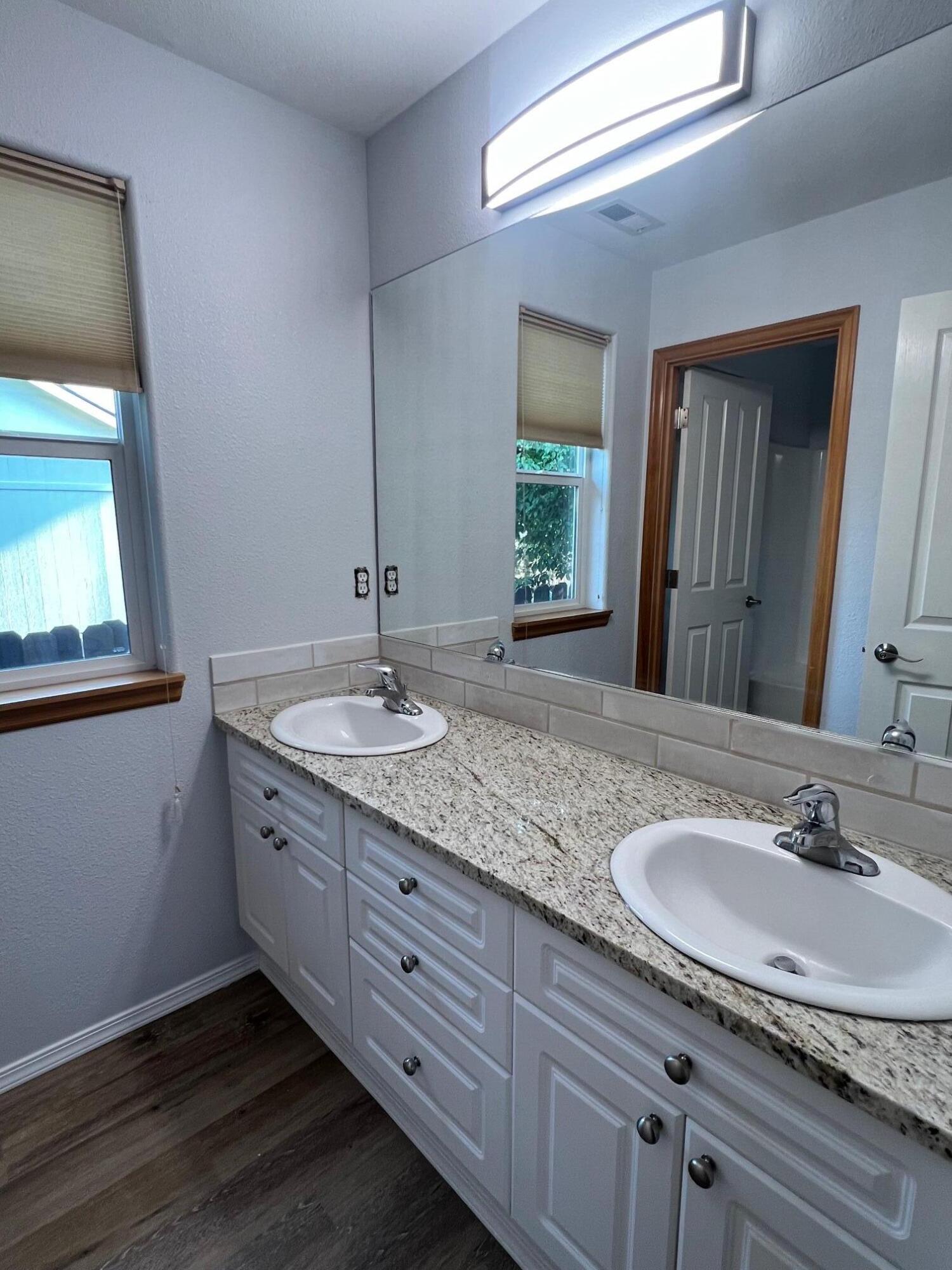 1064 Southwest 33rd Street Redmond, OR 97756 - Photo 17 of 22 IMG_1553