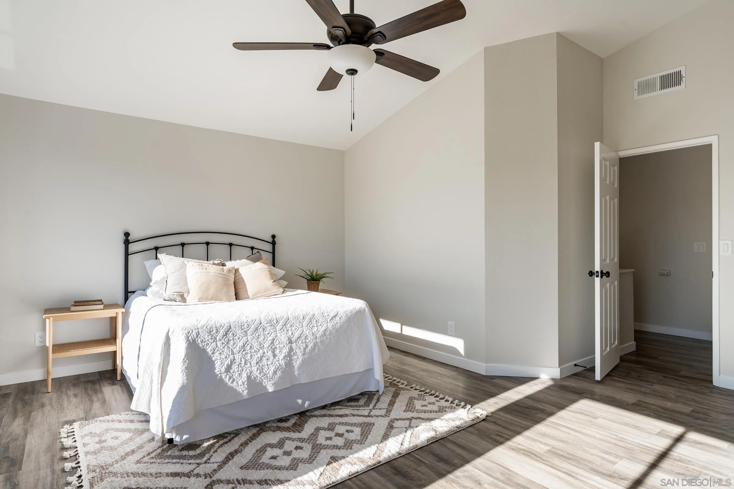 11682 River Rim Road San Diego, CA 92126 - Photo 17 of 28 Gallery Image 17