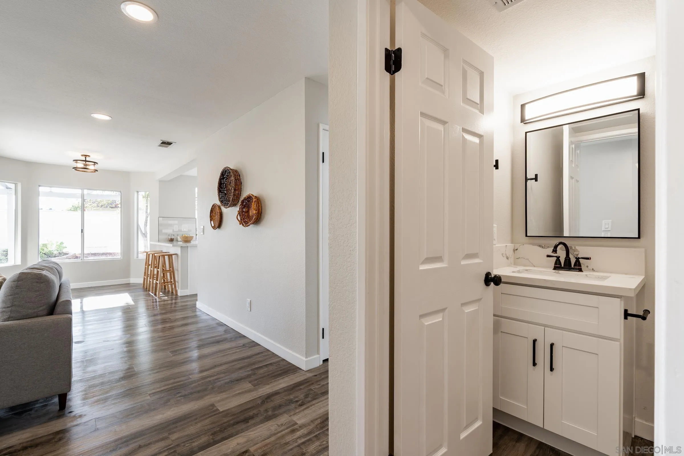11682 River Rim Road San Diego, CA 92126 - Photo 10 of 28 Gallery Image 10