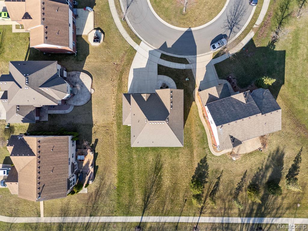 29204 Ridge Court Warren, MI 48092 - Photo 26 of 33 Gallery Image 26