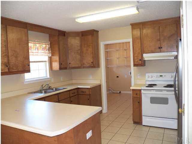 2099 Handy Road Cantonment, FL 32533 - Photo 3 of 23