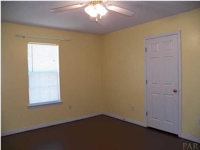 2099 Handy Road Cantonment, FL 32533 - Photo 7 of 23