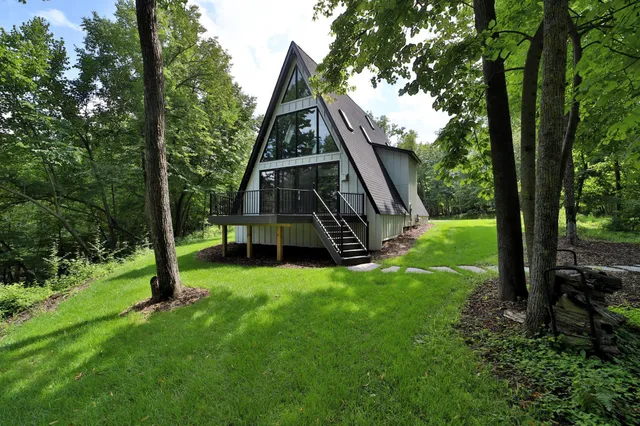 $884,999 | 948 Bass Lake Road, Lake Shore, MN 56468