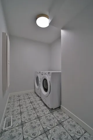 $884,999 | 948 Bass Lake Road, Lake Shore, MN 56468